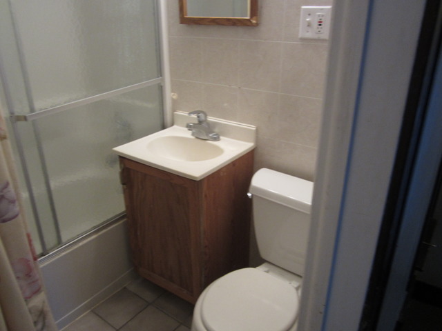 323 E Clark St, Plano, IL 60545 photo 21