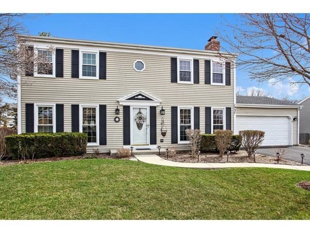 1937 Richton Dr, Wheaton, IL 60189 photo 2
