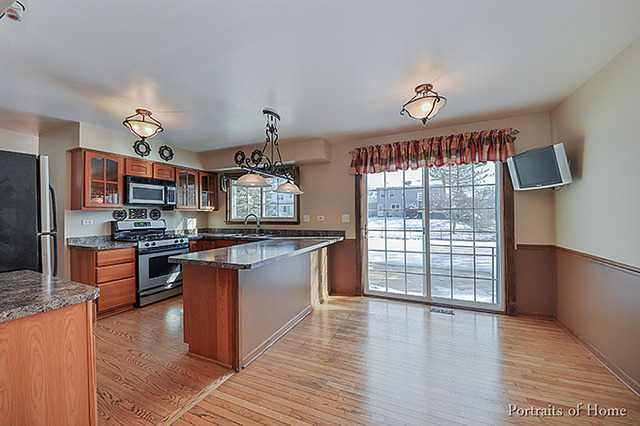 1937 Richton Dr, Wheaton, IL 60189 photo 5