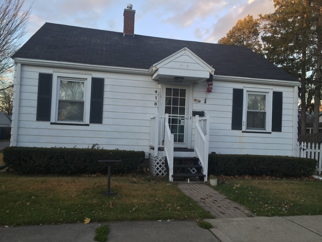 418 Ashland Ave, Aurora, IL 60505 photo 2