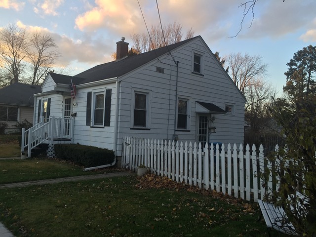 418 Ashland Ave, Aurora, IL 60505 photo 5