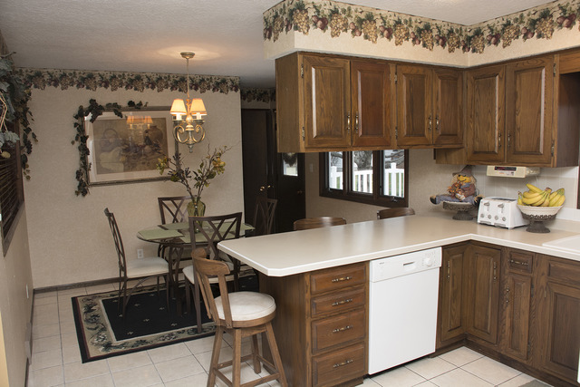 530 E High St, Morrison, IL 61270 photo 3