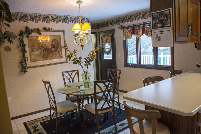 530 E High St, Morrison, IL 61270 photo 4
