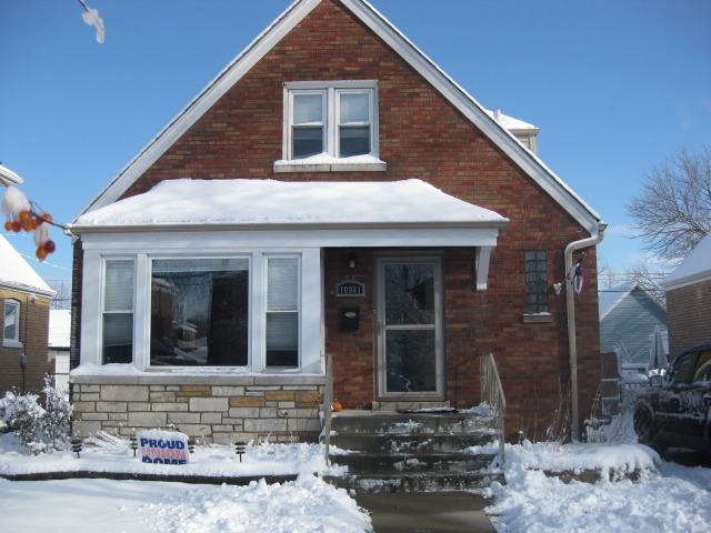 10941 S Ridgeway Ave, Chicago, IL 60655 photo 1