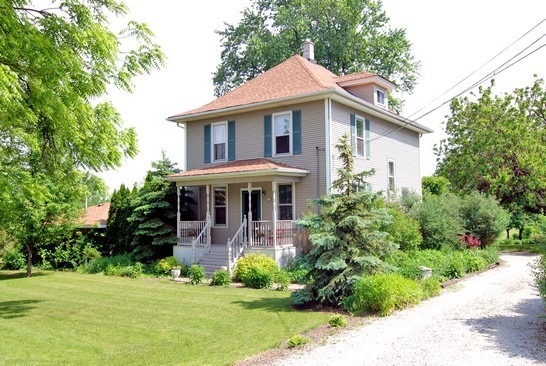 381 Maxwell St, Beecher, IL 60401 photo 1