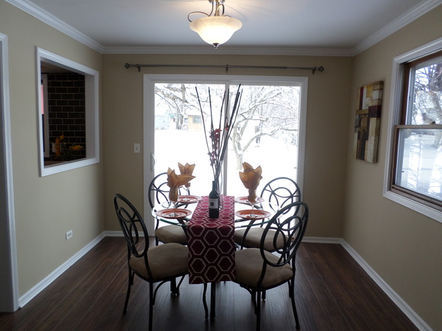 242 N Eastern Ave, Bartlett, IL 60103 photo 10