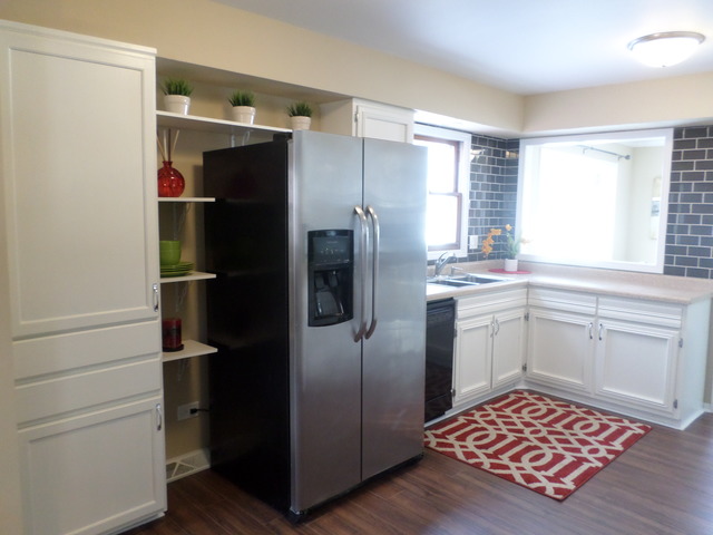 242 N Eastern Ave, Bartlett, IL 60103 photo 8