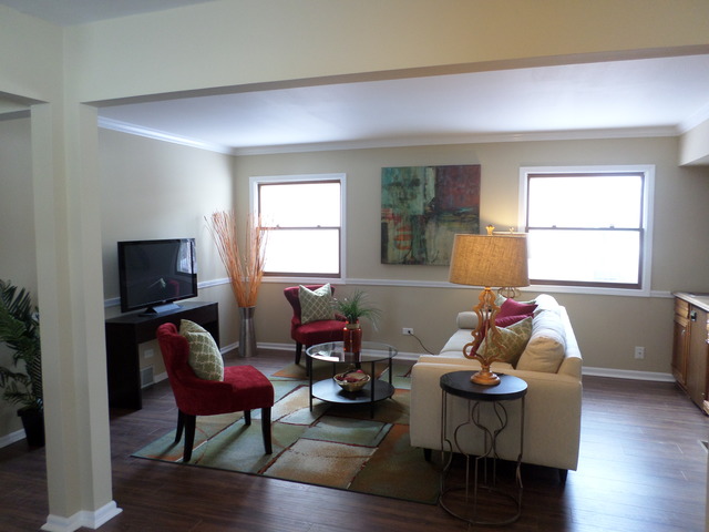 242 N Eastern Ave, Bartlett, IL 60103 photo 6