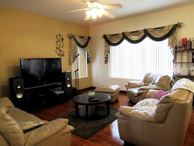 6924 Creekside Dr, Plainfield, IL 60586 photo 5