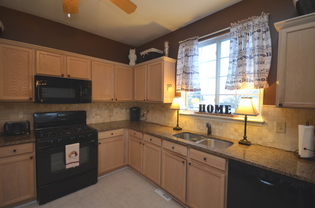 4705 Chapman Dr, Plainfield, IL 60586 photo 7
