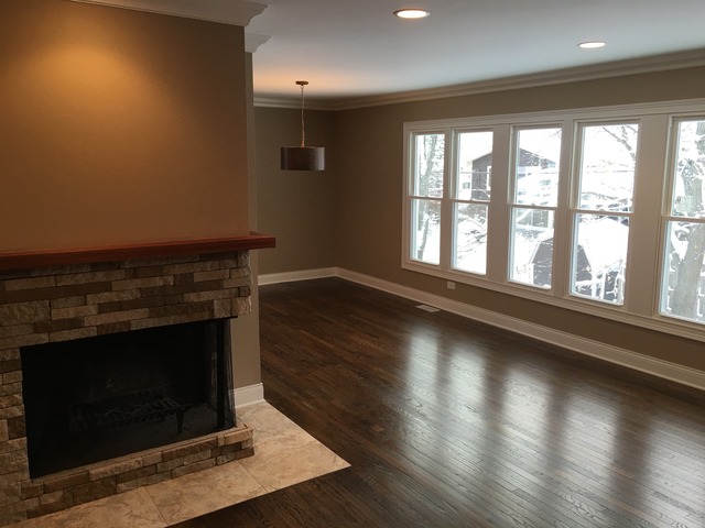 1361 Hassell Dr, Hoffman Estates, IL 60169 photo 3