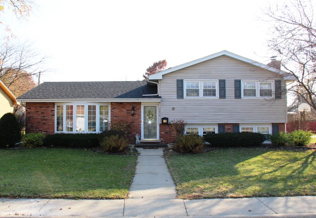 2098 W Budd Blvd, Kankakee, IL 60901 photo 2