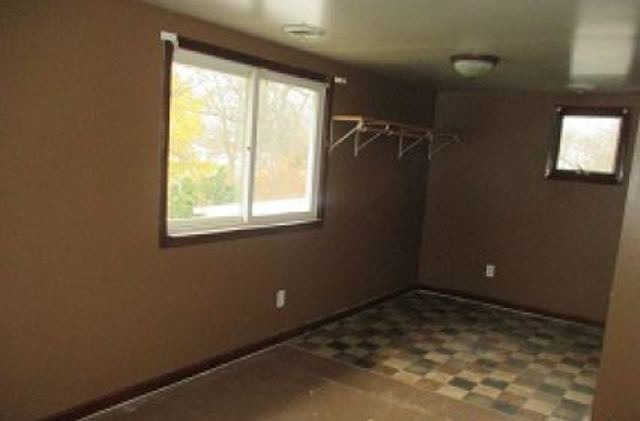 251 Durham Dr, Steger, IL 60475 photo 9