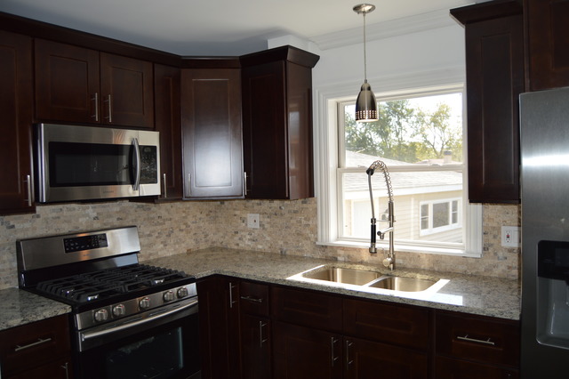 427 W Circle Dr, Addison, IL 60101 photo 3