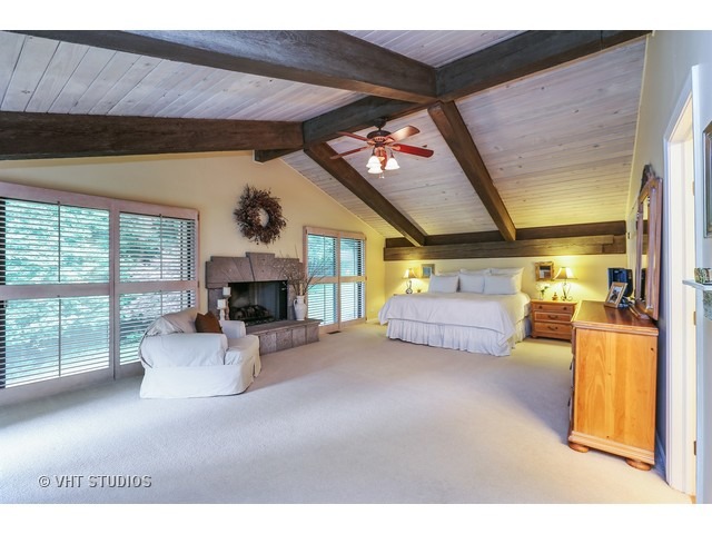 111 River Dr, Cary, IL 60013 photo 9