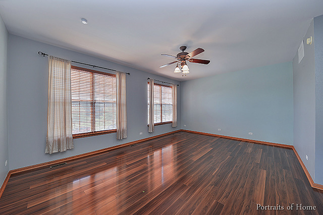 638 Declaration Ln, Aurora, IL 60502 photo 2
