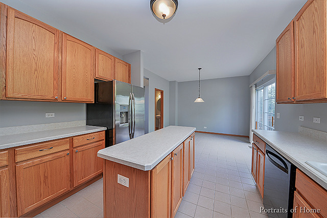 638 Declaration Ln, Aurora, IL 60502 photo 5
