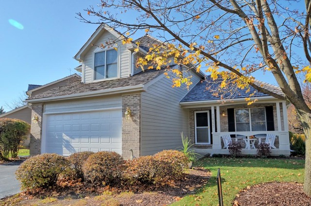 2061 Brookside Ln, Aurora, IL 60502 photo 1
