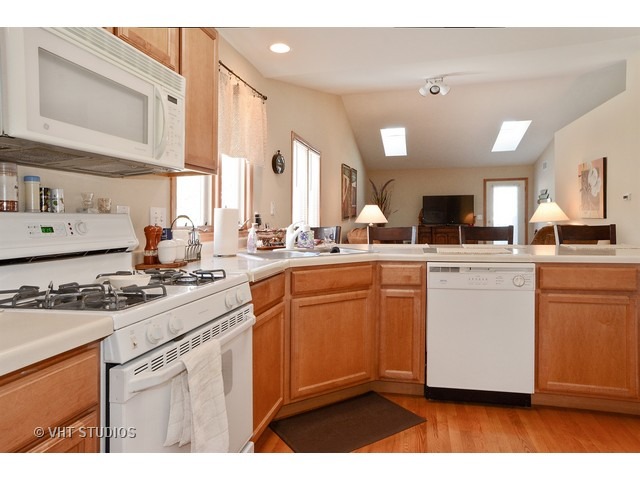 500 E Conley Dr, Elburn, IL 60119 photo 5