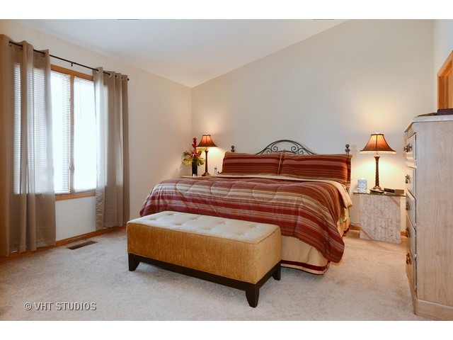 500 E Conley Dr, Elburn, IL 60119 photo 6