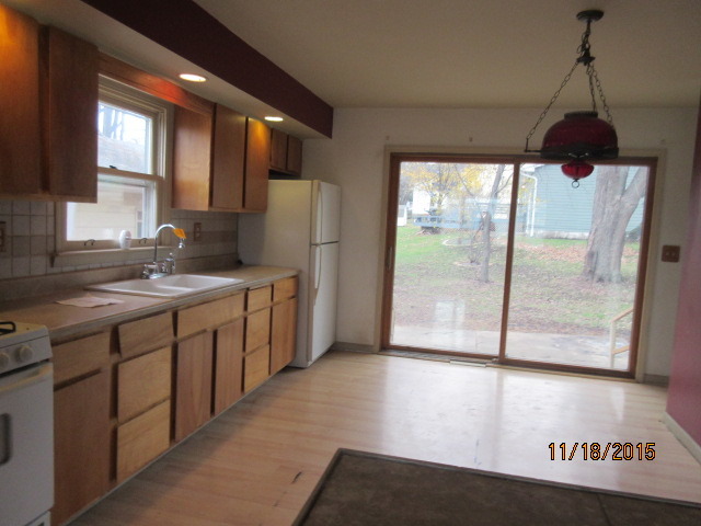 244 N 3rd St, Elburn, IL 60119 photo 5
