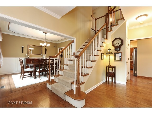 1061 Gallant Ct, Wheaton, IL 60187 photo 3