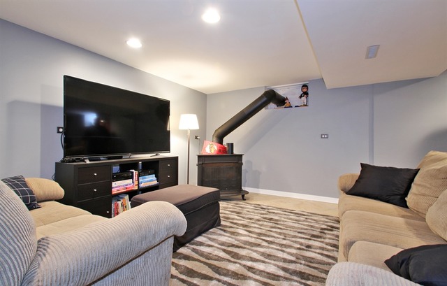 1383 S 6th Ave, Des Plaines, IL 60018 photo 9