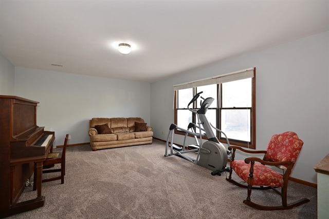 1485 Jasper Dr, Wheaton, IL 60189 photo 9