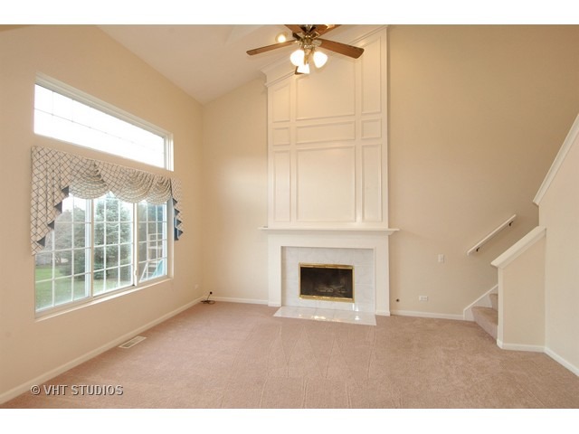 295 Aberdeen Dr, Algonquin, IL 60102 photo 7
