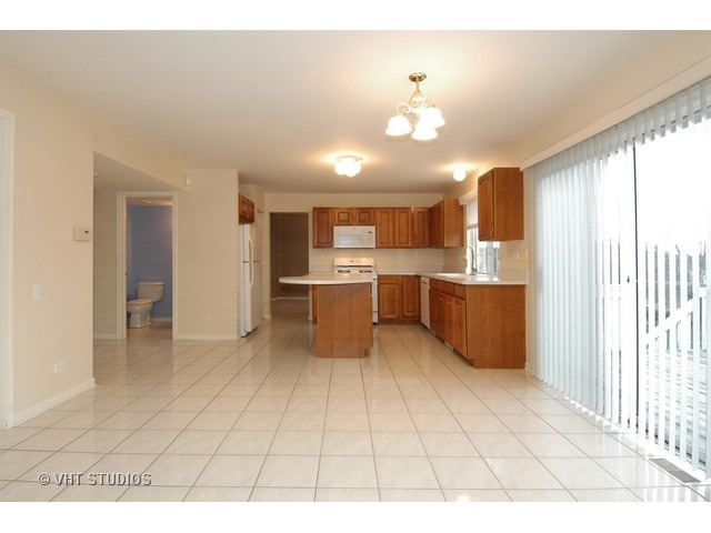 295 Aberdeen Dr, Algonquin, IL 60102 photo 6