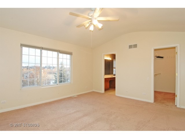 295 Aberdeen Dr, Algonquin, IL 60102 photo 11