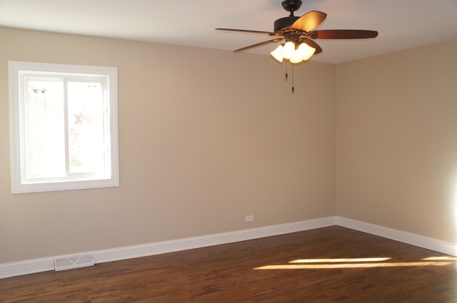 4160 Ohare Dr, Hoffman Estates, IL 60192 photo 9
