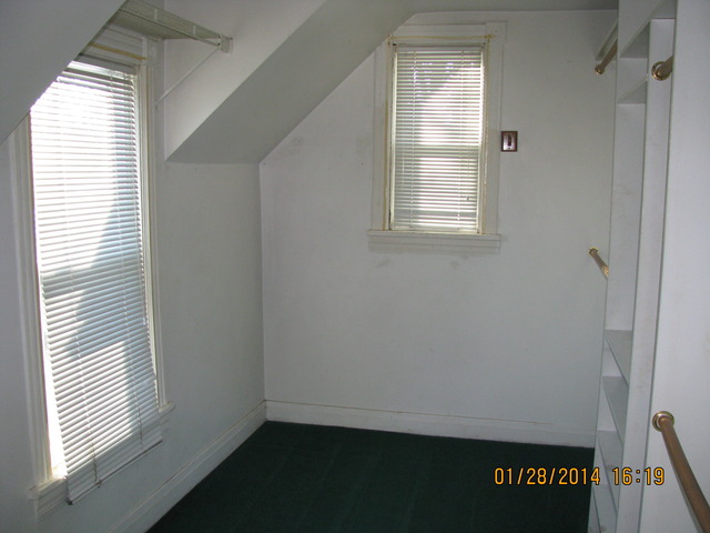 720 Oak Ave, Aurora, IL 60506 photo 8