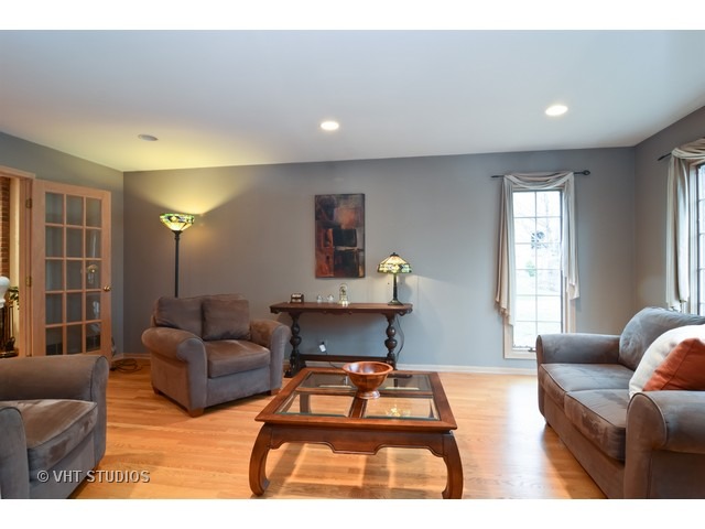 4109 Jody Ct, Rolling Meadows, IL 60008 photo 3