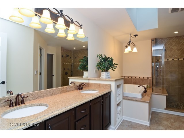 4109 Jody Ct, Rolling Meadows, IL 60008 photo 16