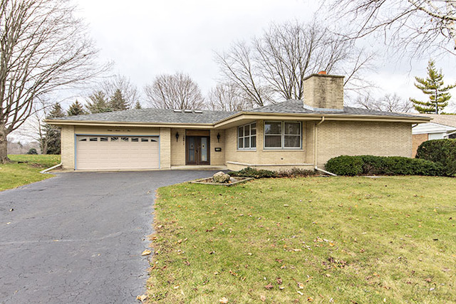 3705 W Young St, Mchenry, IL 60050 photo 1