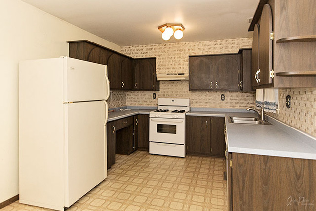 3705 W Young St, Mchenry, IL 60050 photo 2
