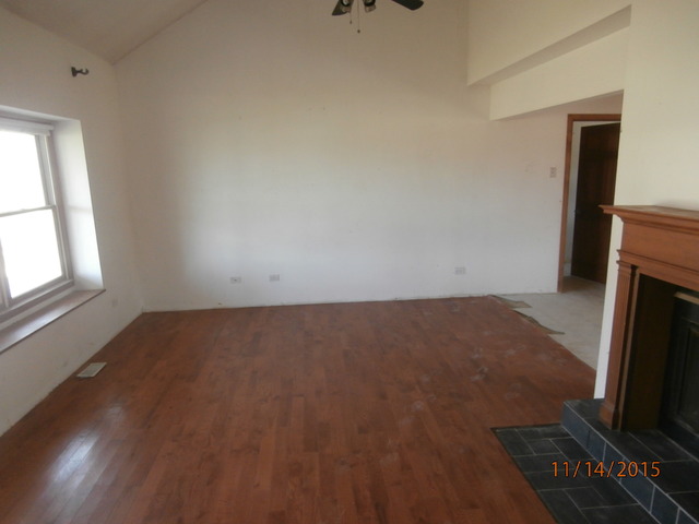 15329 S Francis Dr, Plainfield, IL 60544 photo 3