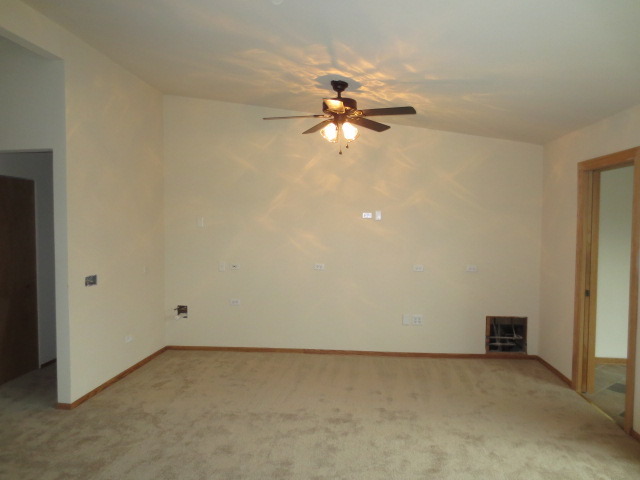 2801 Tern Ct, Rolling Meadows, IL 60008 photo 3