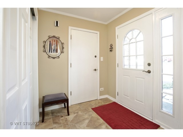 1527 Seminole Rd, Algonquin, IL 60102 photo 2