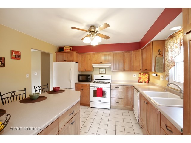 1527 Seminole Rd, Algonquin, IL 60102 photo 5