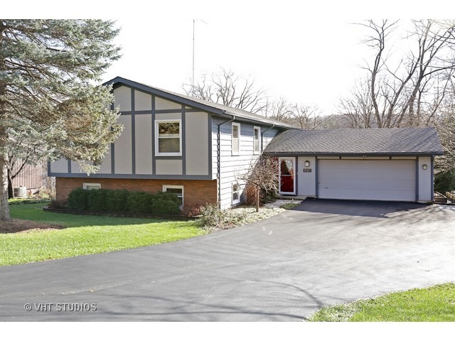 1527 Seminole Rd, Algonquin, IL 60102 photo 1