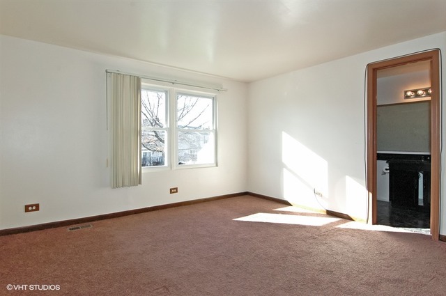 2205 Harwinton Pl, Hoffman Estates, IL 60169 photo 8