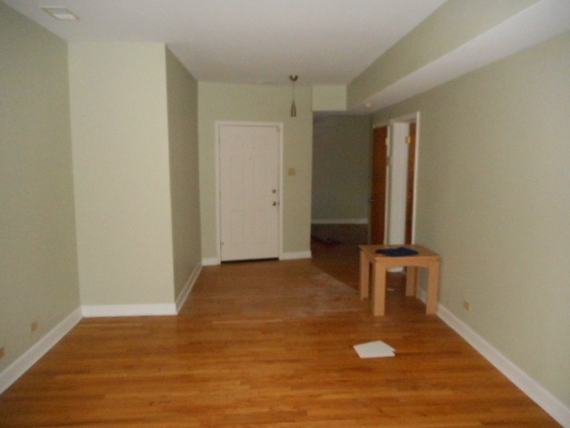 1942 E 74th St #1b, Chicago, IL 60649 photo 3