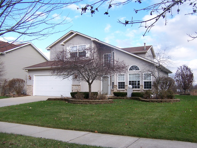 1700 Parkside Dr, Plainfield, IL 60586 photo 1