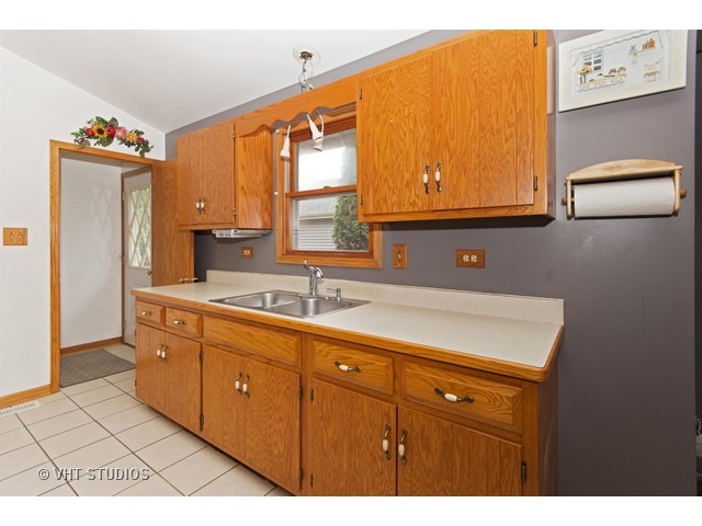 6904 Bitterroot Dr, Plainfield, IL 60586 photo 5