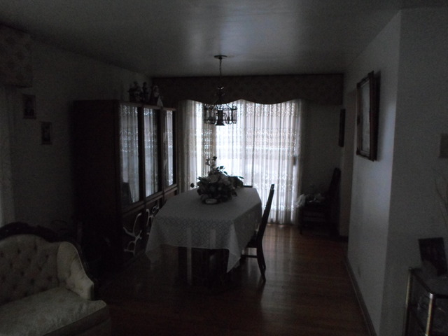 7848 W 80th St, Bridgeview, IL 60455 photo 4
