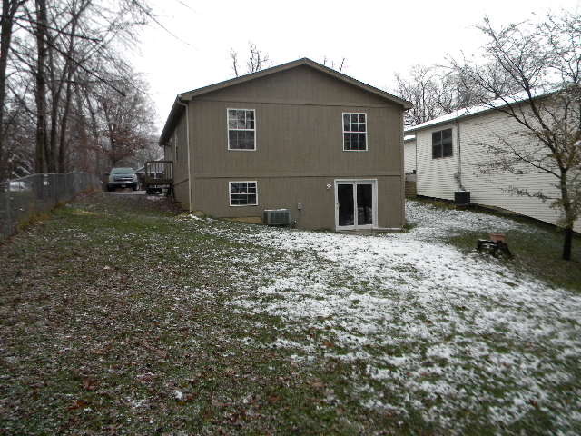35776 N Ash St, Ingleside, IL 60041 photo 2