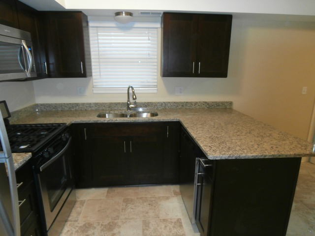 24 Willow Cir, Cary, IL 60013 photo 4
