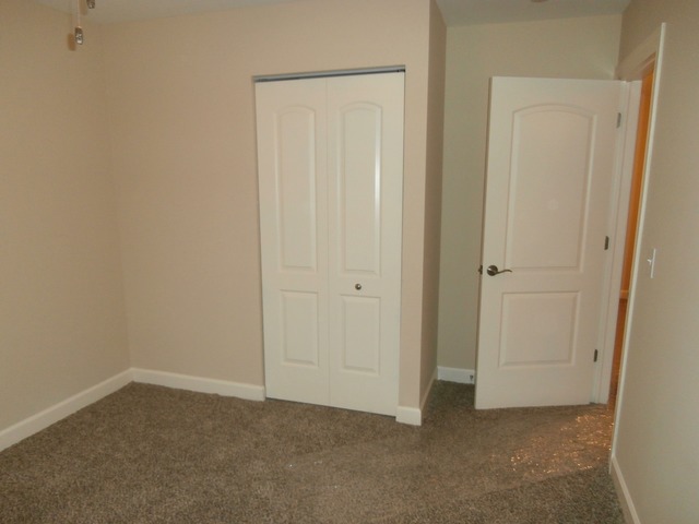 24 Willow Cir, Cary, IL 60013 photo 12